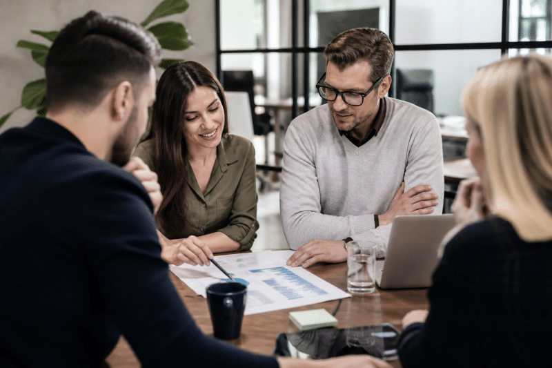 Strategisches Linkbuilding: Agentur oder Backlink-Marktplatz